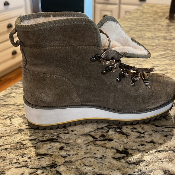 UGG Chestnut Birch Waterproof Lace-up Winter Bootie Sz 6 - Picture 7 of 13